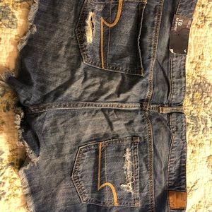 American Eagle NWT Jean shorts